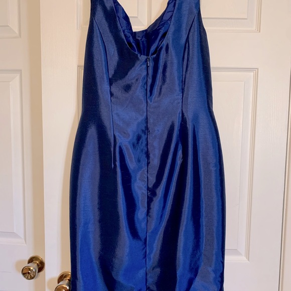 Dress - Picture 2 of 6